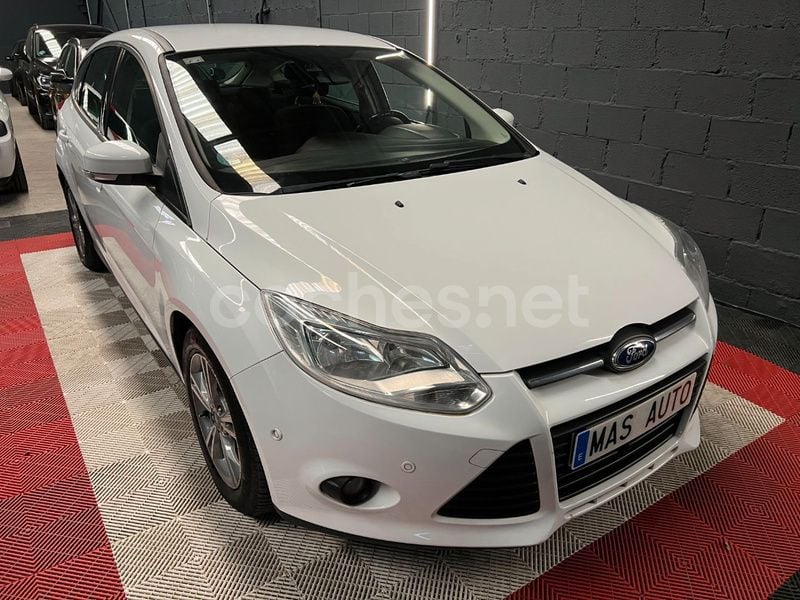 Blanco Usado 2014 Ford Focus Sport Berlina | 6490 € (Precio justo) - Imagen 1/4