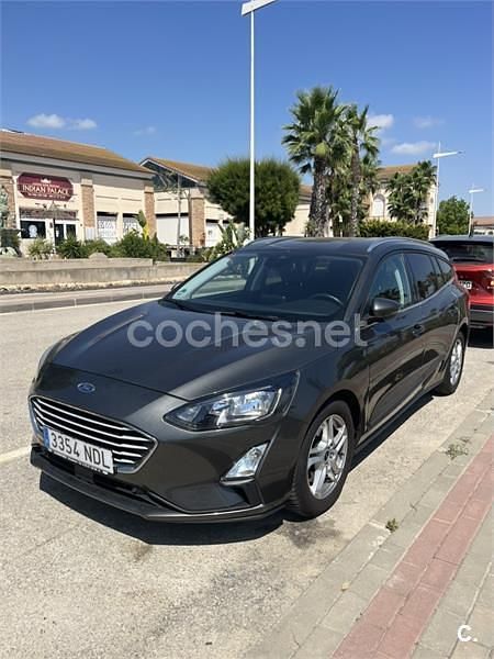 Usado Ford Focus Trend 120 CV (88 kW) 2019 Negro Familiar