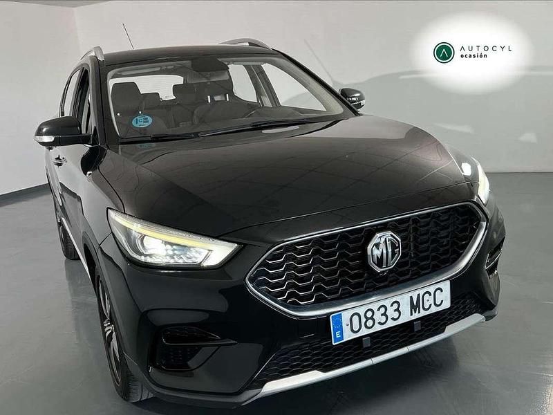 Usado MG ZS Luxury 107 CV (78 kW) 2022 Negro Berlina