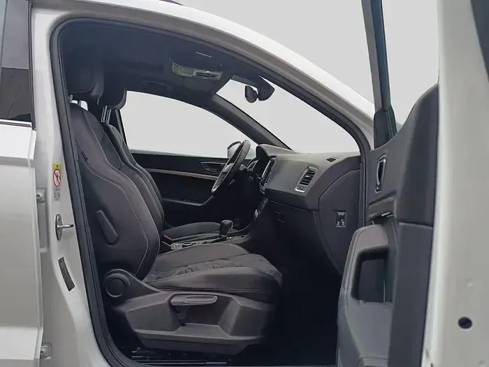 Usado Seat Ateca 150 CV (110 kW) 2021 Blanco SUV