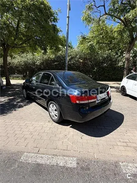 Usado Hyundai Sonata Comfort 140 CV (102 kW) 2007 Negro Berlina