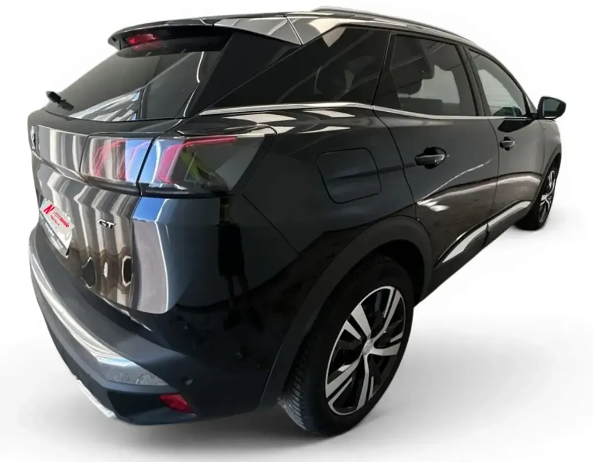 Usado Peugeot 3008 GT 130 CV (95 kW) 2023 Negro SUV
