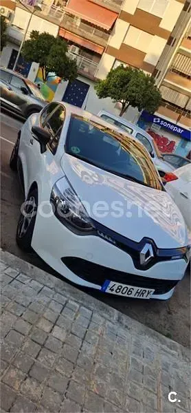 Usado Renault Clio IV Business 75 CV (55 kW) 2014 Blanco Berlina