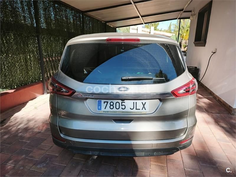Usado Ford S-MAX Titanium 150 CV (110 kW) 2016 Beige Monovolumen