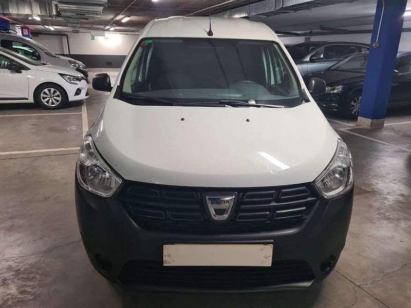 Usado Dacia Dokker Essentiel 109 CV (80 kW) 2021 Blanco Monovolumen
