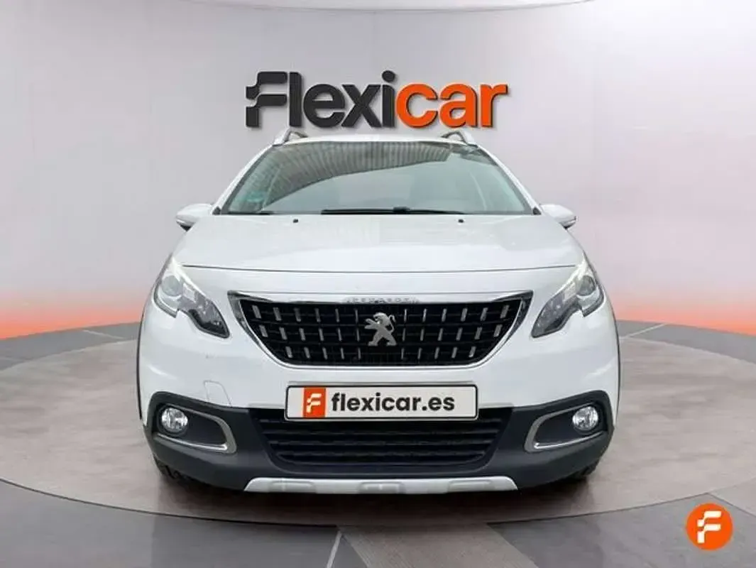 Używany Peugeot 2008 Allure 131 KM (96 kW) 2019 Biały SUV