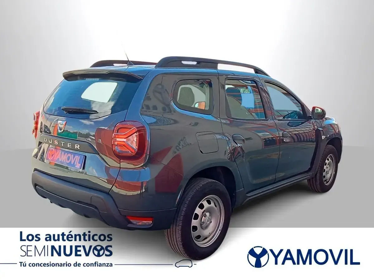 Begagnad Dacia Duster Essentiel 100 HK (73 kW) 2022 Grå SUV