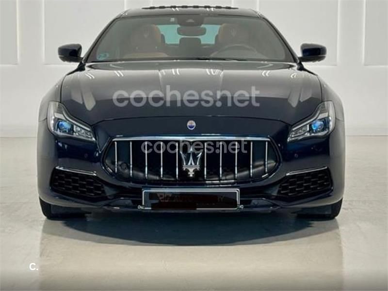 Azul Usado 2019 Maserati Quattroporte GranLusso Berlina | 56.000 € - Imagen 1/4