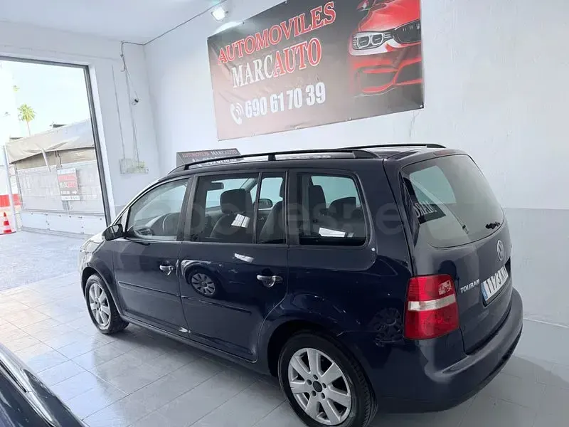 Usado VW Touran Edition 105 CV (77 kW) 2006 Azul Monovolumen