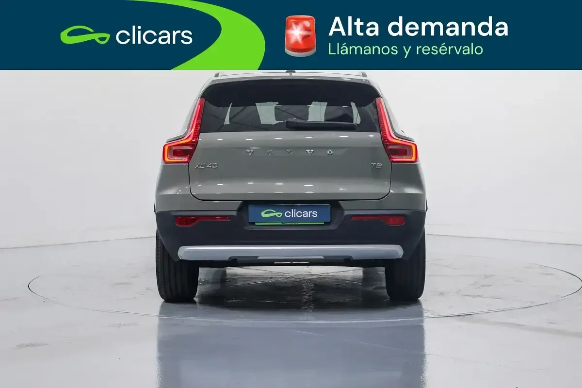 Usado Volvo XC40 Core 129 CV (94 kW) 2023 Verde SUV