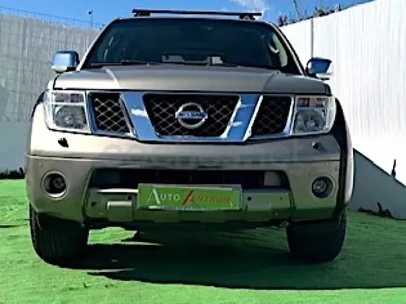 Usado Nissan Pathfinder SE 171 HP (125 kW) 2008 Verde SUV
