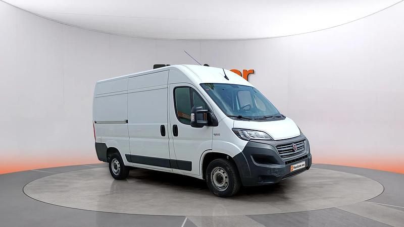 Usado Fiat Ducato 136 CV (100 kW) 2021 Blanco Van