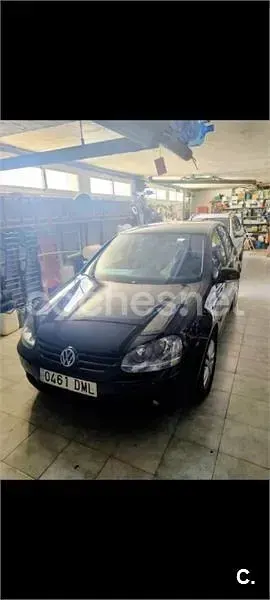Usado VW Golf IV Trendline 105 CV (77 kW) 2005 Negro Berlina