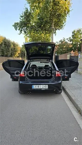 Usado Seat Leon 150 CV (110 kW) 2003 Negro Utilitario