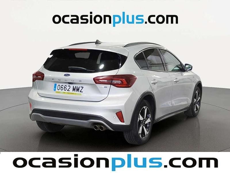 Usado Ford Focus Active 155 CV (114 kW) 2024 Plateado Utilitario