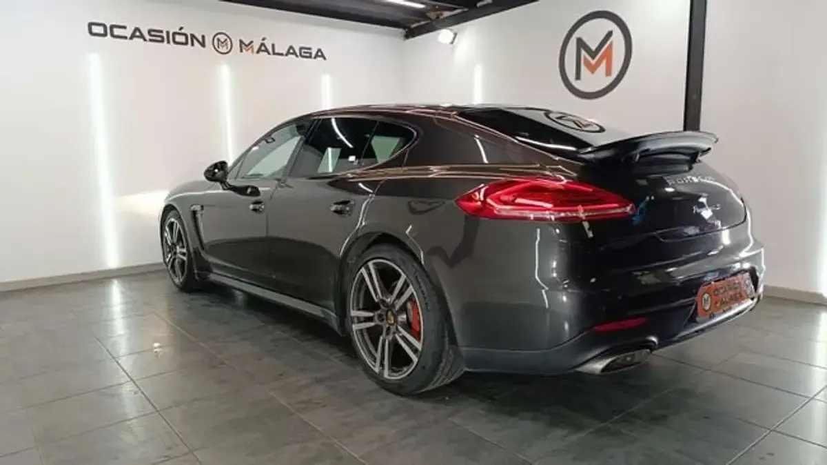 Usado Porsche Panamera 250 CV (183 kW) 2014 Gris Utilitario