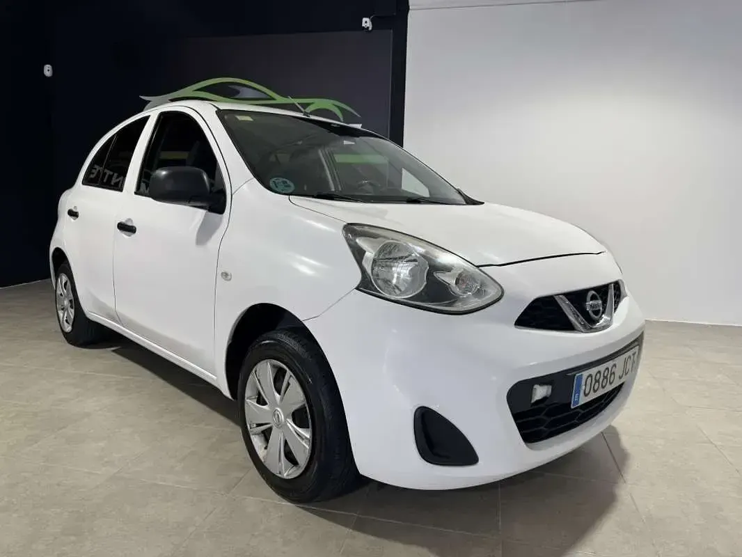 Usado Nissan Micra Acenta 80 CV (58 kW) 2015 Blanco Utilitario