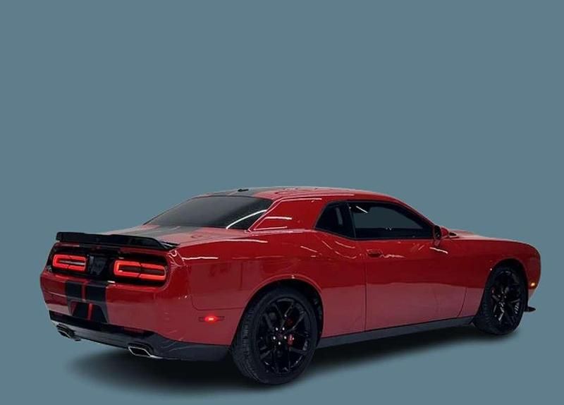 Usado Dodge Challenger 377 CV (277 kW) 2023 Rojo Coupe