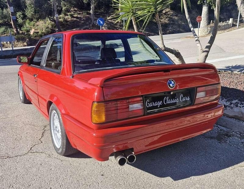 Usado BMW 318 Sport Line 136 CV (100 kW) 1991 Rojo Berlina