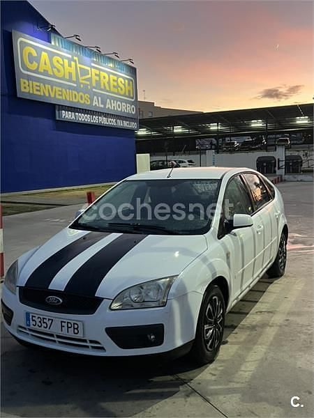 Usado Ford Focus Business Edition 90 CV (66 kW) 2007 Blanco Berlina