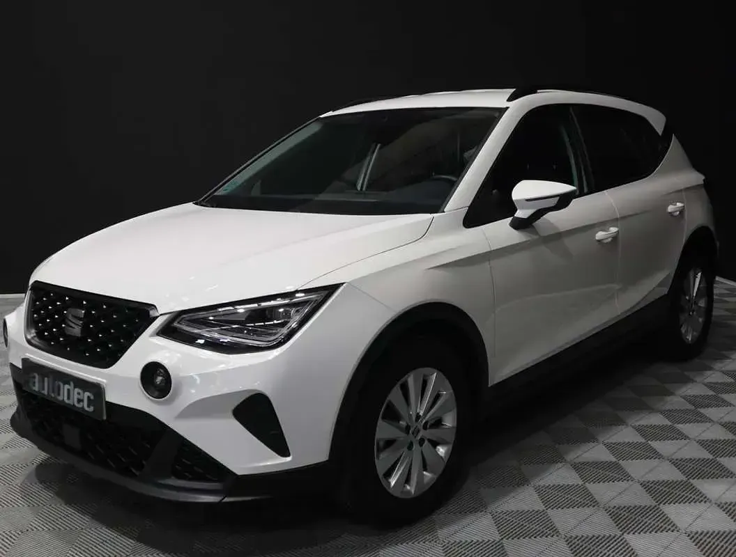 Usado Seat Arona Style 116 CV (85 kW) 2024 Blanco SUV