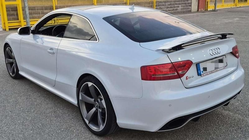 Usado Audi RS5 450 CV (330 kW) 2010 Blanco Coupe