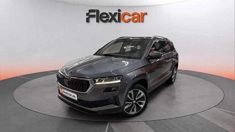 Usado Skoda Karoq Style 150 CV (110 kW) 2023 Gris SUV