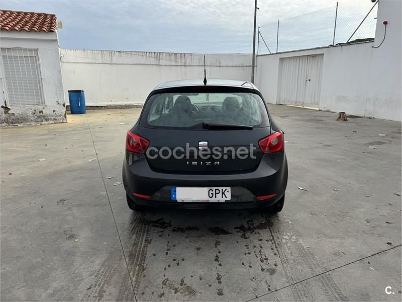 Usado Seat Ibiza Style 90 CV (66 kW) 2009 Gris / plata Berlina
