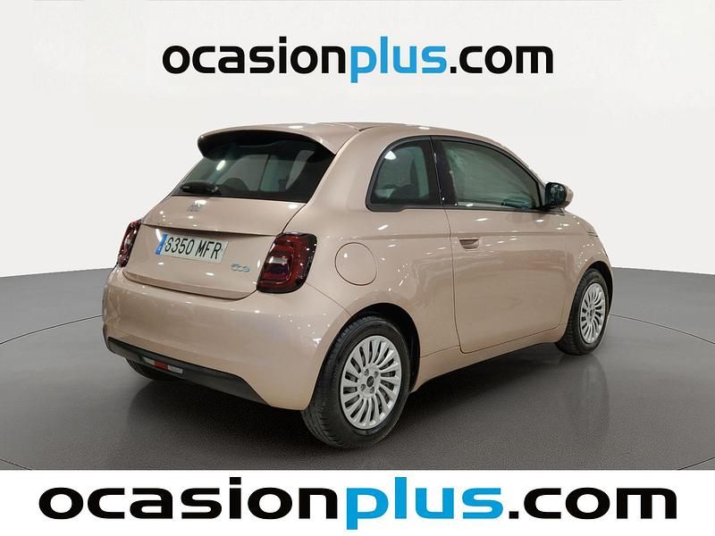 Usado Fiat 500e 86 kW (118 CV) 2023 Rosa Utilitario