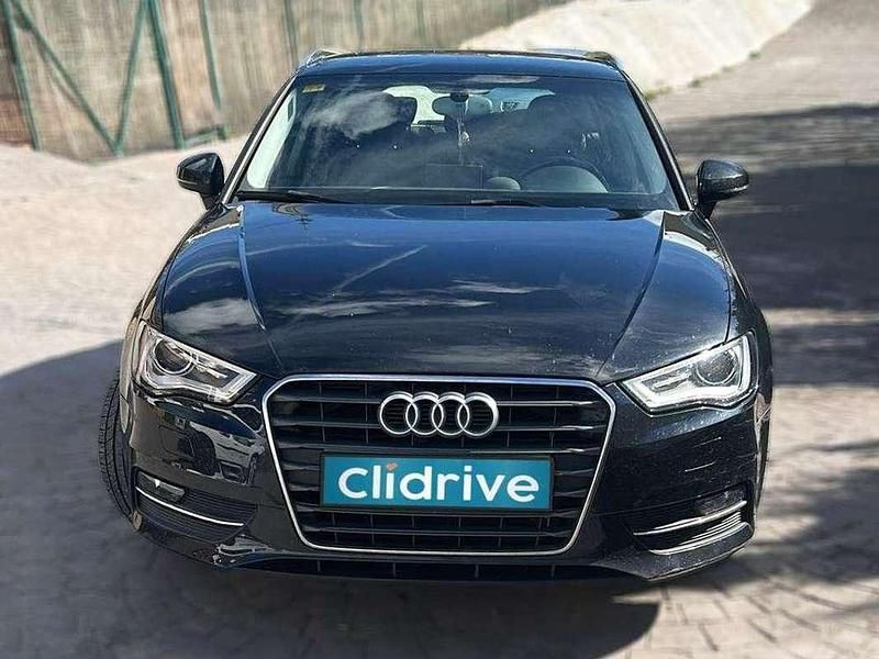 Usado Audi A3 Attraction 105 CV (77 kW) 2014 Negro Utilitario