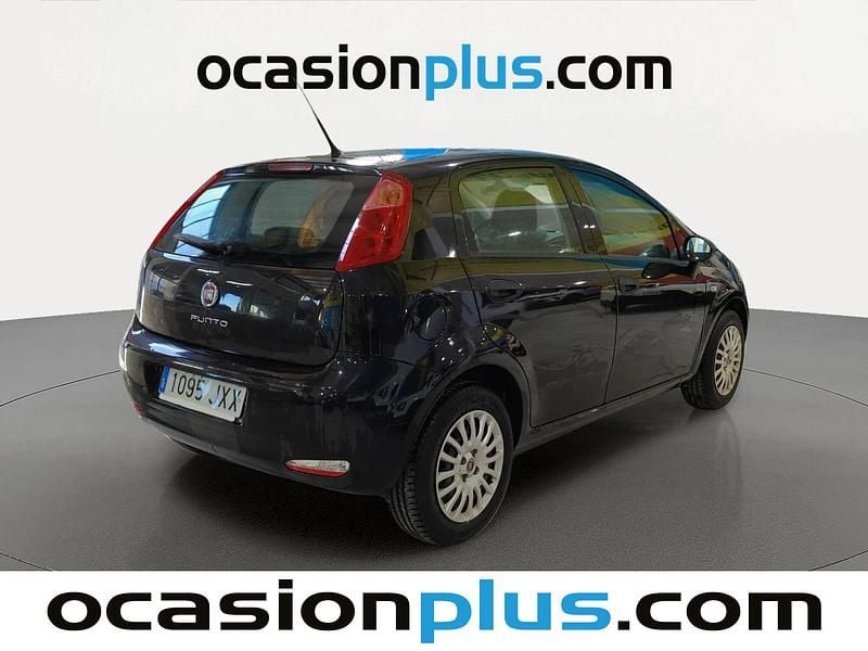 Usado Fiat Punto Pop 69 CV (50 kW) 2017 Negro Utilitario