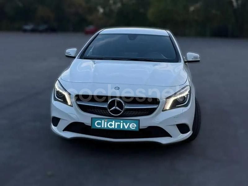 Usado Mercedes CLA220 177 CV (130 kW) 2016 Blanco Berlina