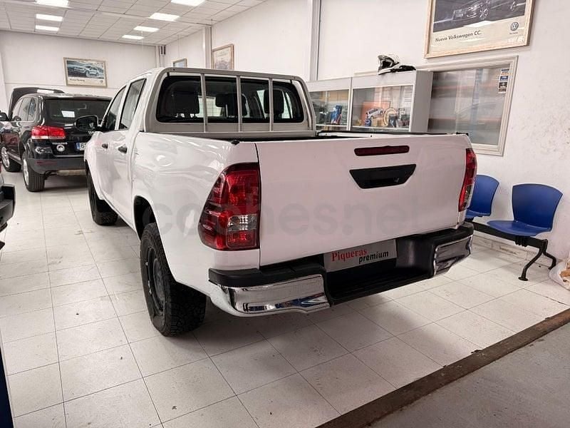 Usado Toyota HiLux Plus 150 CV (110 kW) 2020 Blanco Pickup/Camioneta