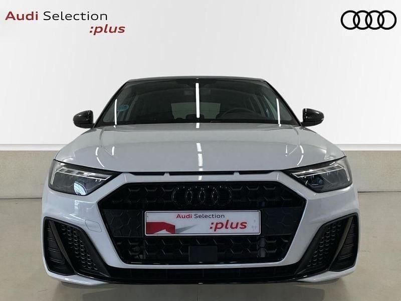 Usado Audi A1 Black Edition 116 CV (85 kW) 2025 Blanco SUV