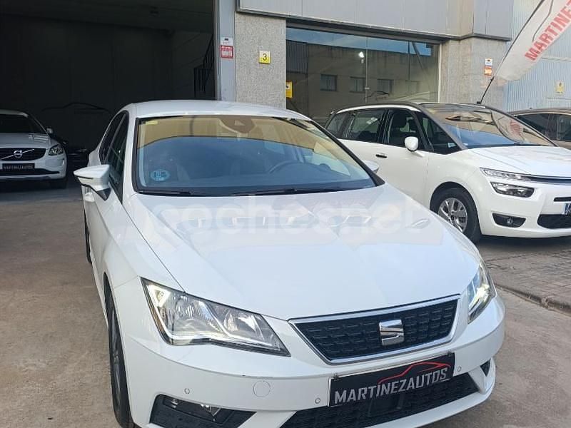 Usado Seat Leon Style 115 CV (84 kW) 2020 Blanco Berlina