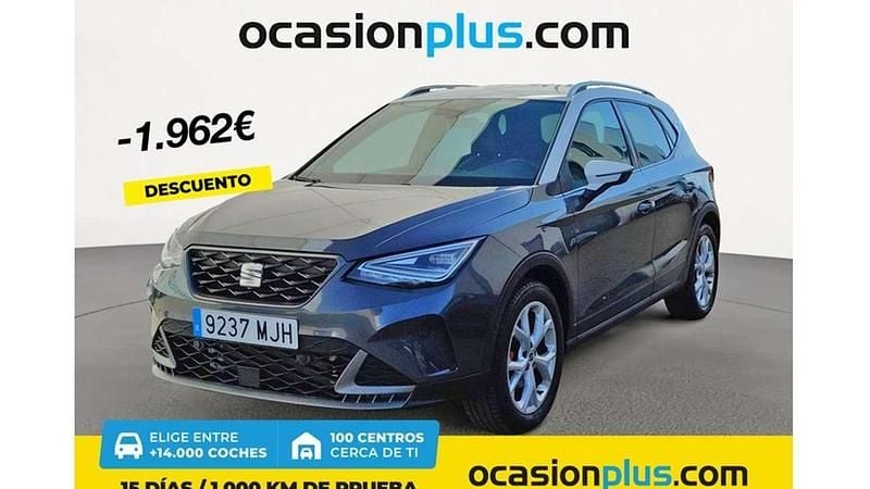 Gris Usado 2023 Seat Arona FR SUV | 18.910 € (Buen precio) - Imagen 1/4