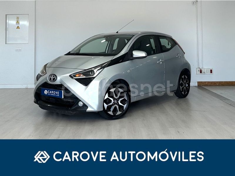 Gris / plata Usado 2019 Toyota Aygo X-play Utilitario | 8990 € (Precio justo) - Imagen 1/4