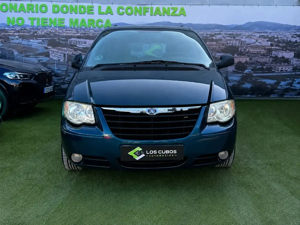 Usado Chrysler Grand Voyager 150 CV (110 kW) 2006 Verde Monovolumen