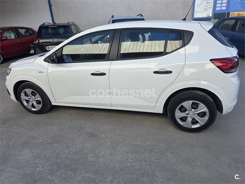 Occasion Dacia Sandero Essentiel 91 PK (66 kW) 2021 Wit Sedan