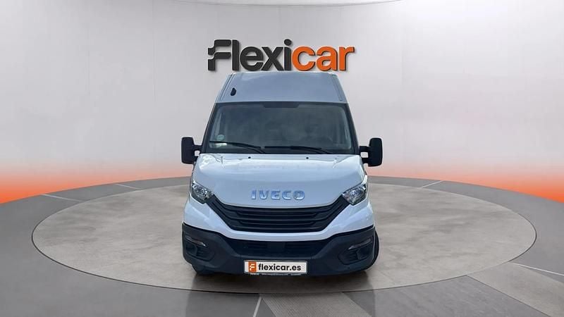 Usado Iveco Daily 156 CV (114 kW) 2023 Blanco Berlina