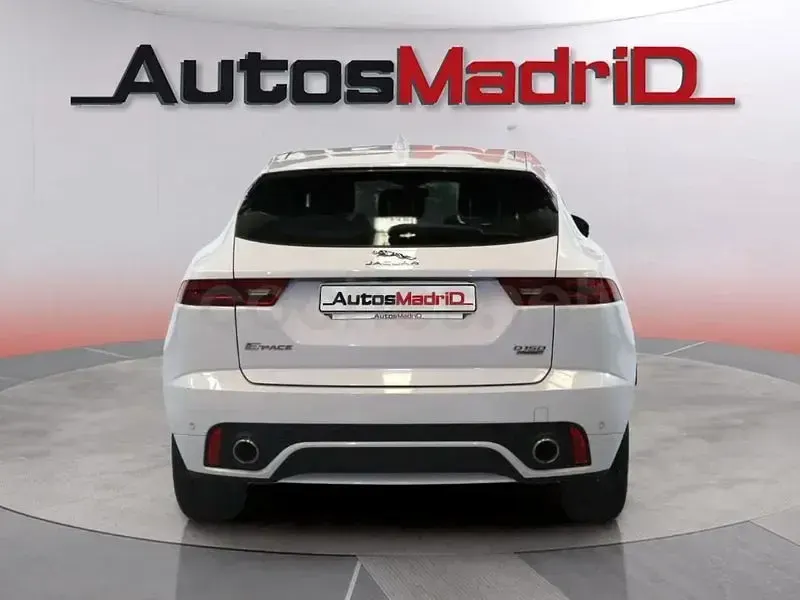 Usado Jaguar E-Pace R-Dynamic 150 CV (110 kW) 2019 Blanco SUV
