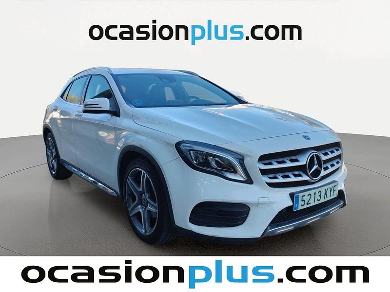 Usado Mercedes GLA200 AMG 156 CV (114 kW) 2019 Blanco SUV