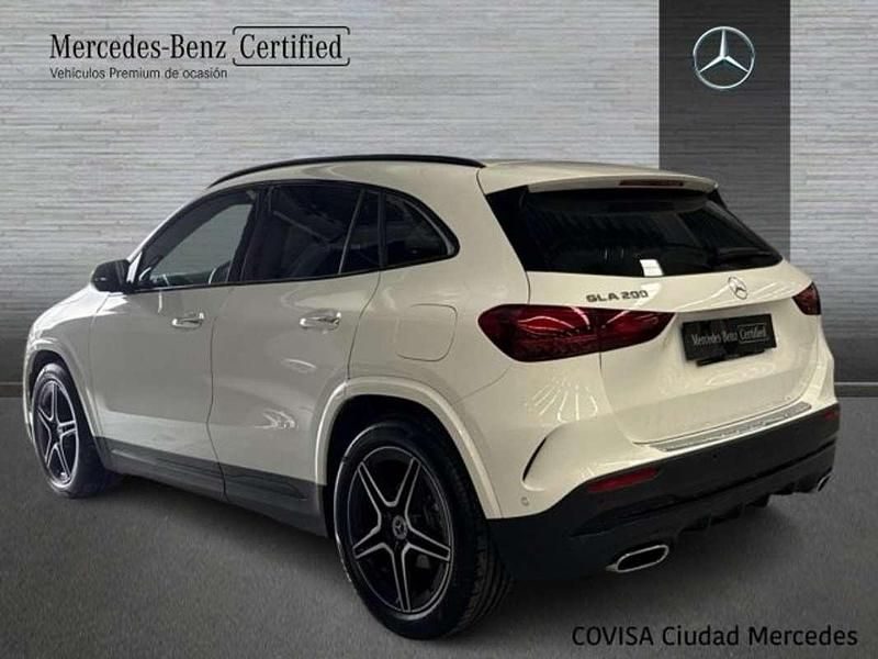 Käytetty Mercedes GLA200 AMG line 163 HP (119 kW) 2025 Valkoinen Katumaasturi