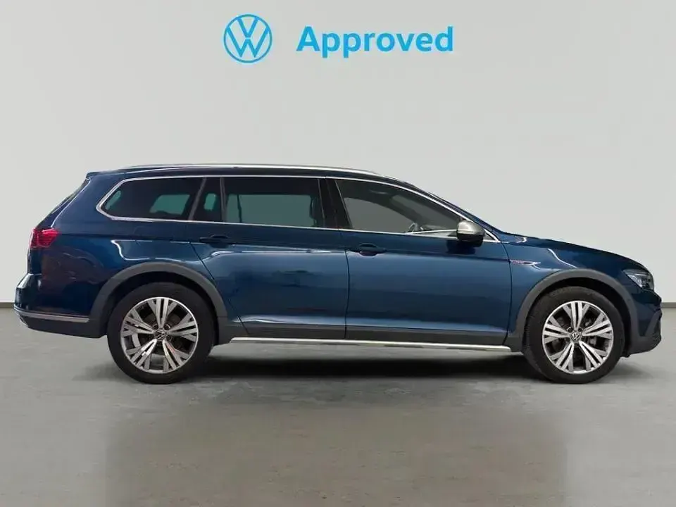 Usado VW Passat Alltrack 280 CV (205 kW) 2021 Azul Familiar