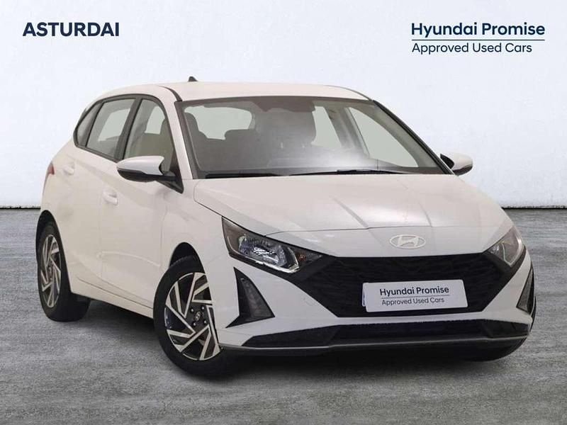 Usado Hyundai i20 101 CV (74 kW) 2025 Blanco Utilitario