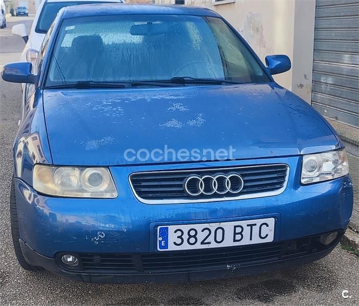 Usado Audi A3 Ambition 130 CV (95 kW) 2002 Azul Berlina