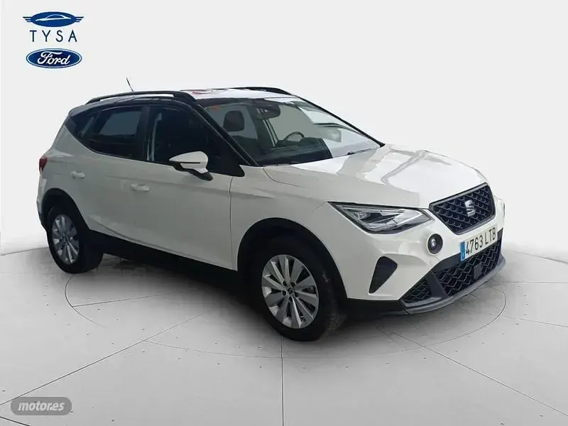 Usado Seat Arona Style 110 CV (80 kW) 2021 Blanco SUV