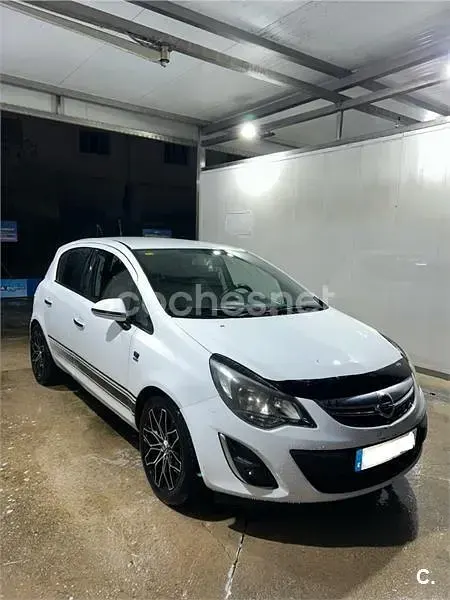 Usado Opel Corsa Color Edition 100 CV (73 kW) 2014 Blanco Utilitario