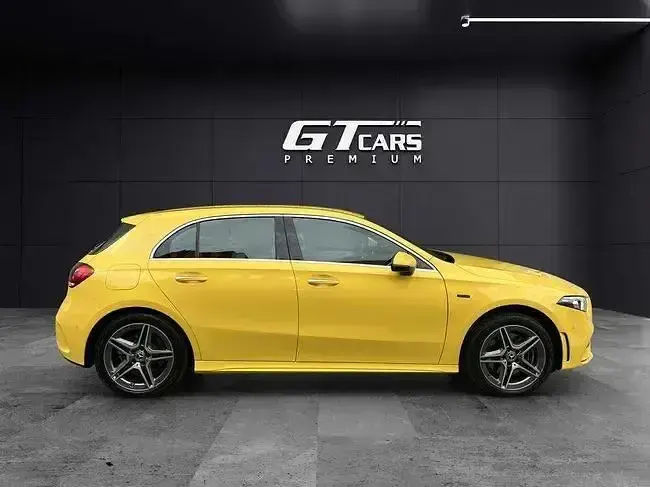 Usado Mercedes A250 AMG 218 CV (160 kW) 2021 Amarillo Berlina