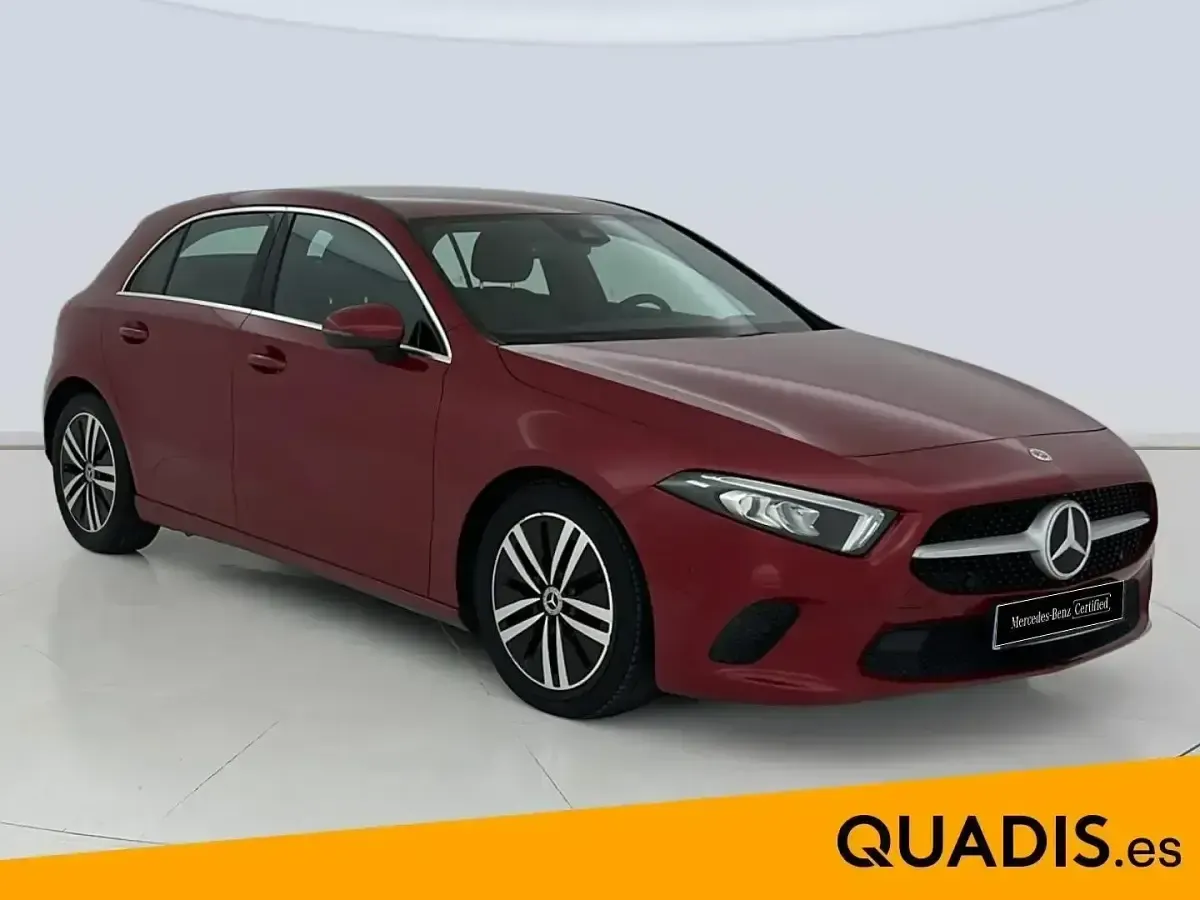 Usado Mercedes A200 150 CV (110 kW) 2022 Rojo Berlina